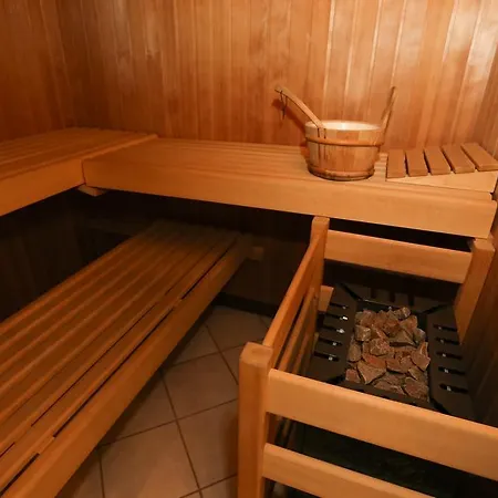 Laitacherhof: Modern Alpine Retreat With Pool And Sauna Apartment