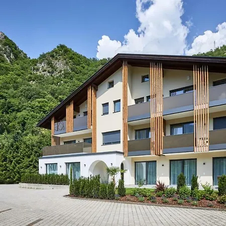 Laitacherhof: Modern Alpine Retreat With Pool And Sauna *