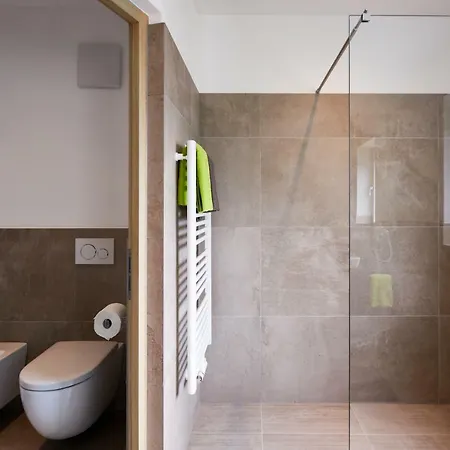 Laitacherhof - Modern With Outside Pool And Sauna Appartamento
