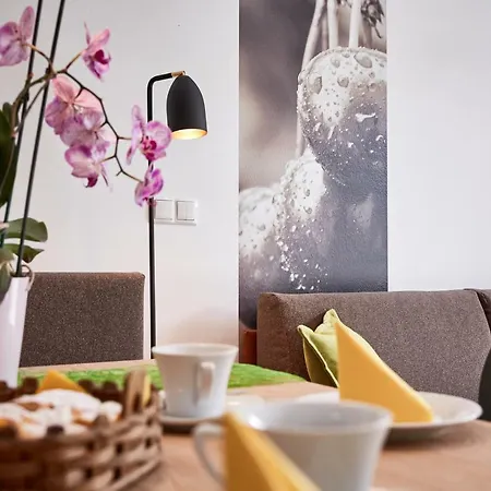 Laitacherhof: Modern Alpine Retreat With Pool And Sauna Apartment Chiusa